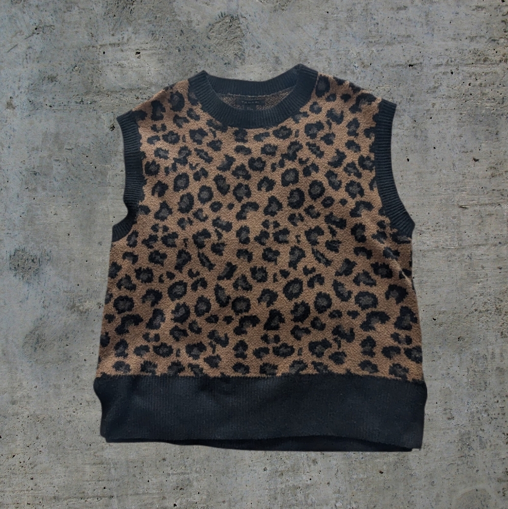 Tahari Leopard Print Sleeveless Sweater - Black and Brown